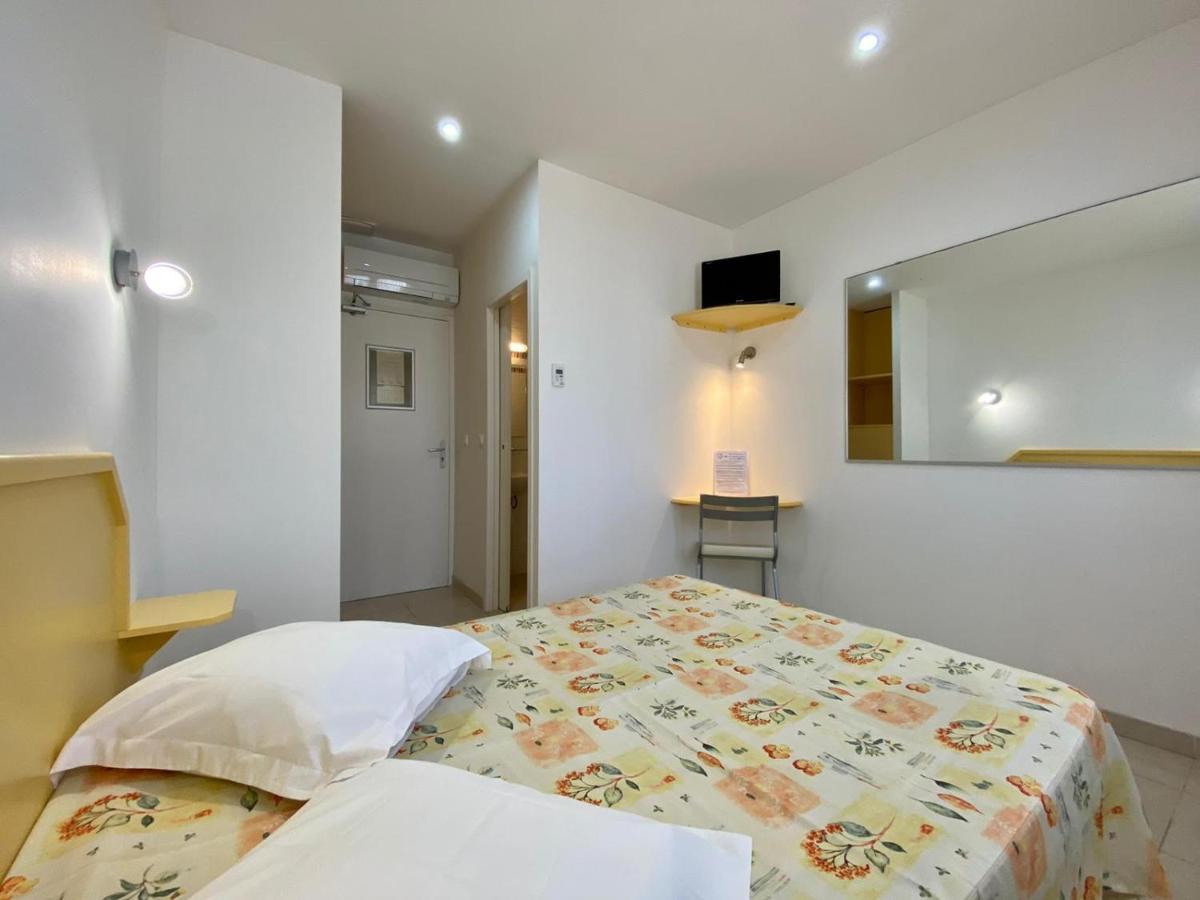 Hotel Myriam Vias Plage 外观 照片