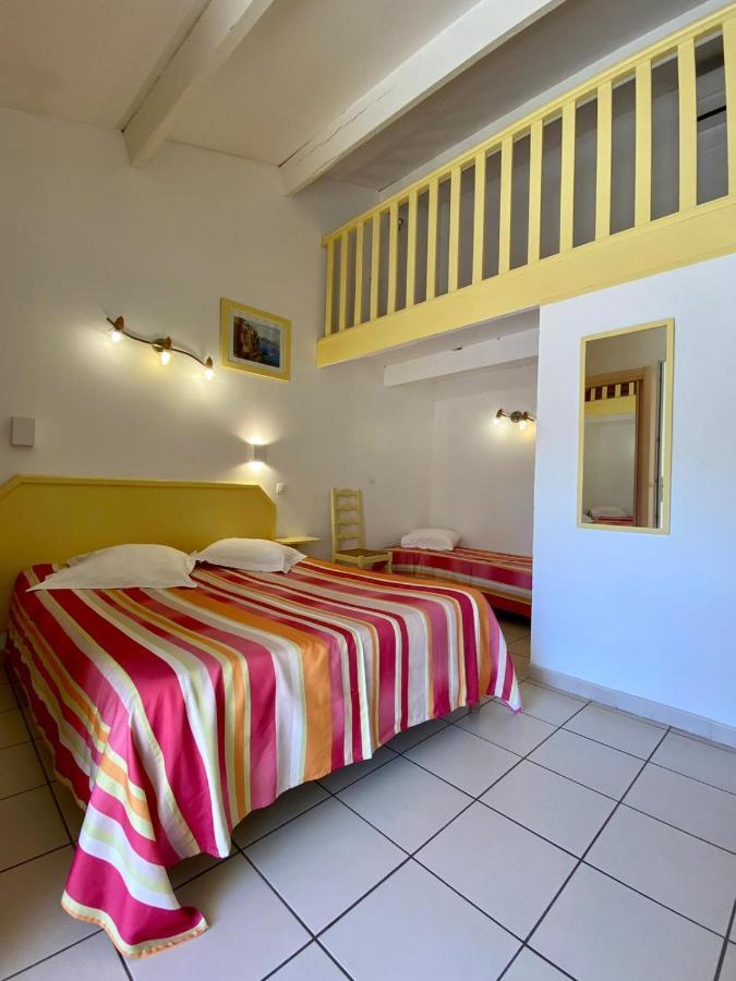 Hotel Myriam Vias Plage 外观 照片