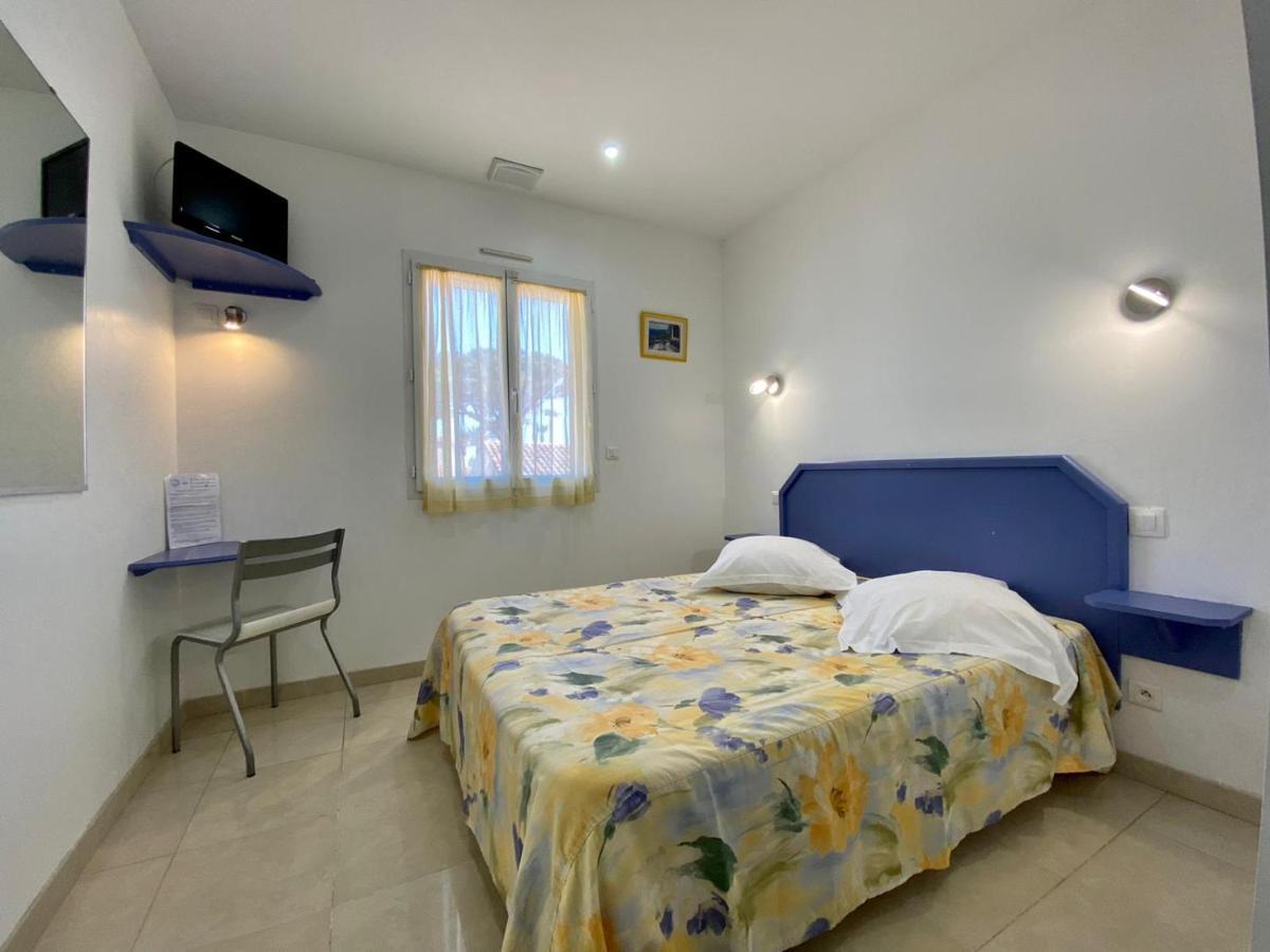 Hotel Myriam Vias Plage 外观 照片