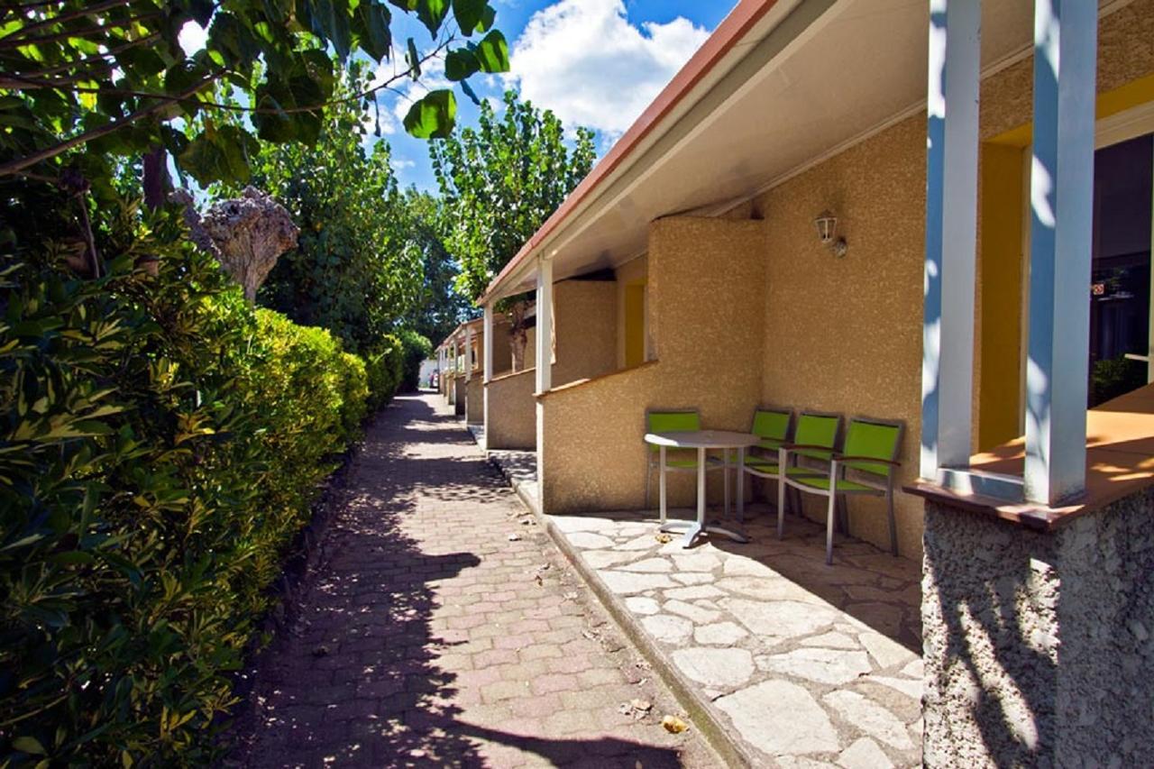 Hotel Myriam Vias Plage 外观 照片